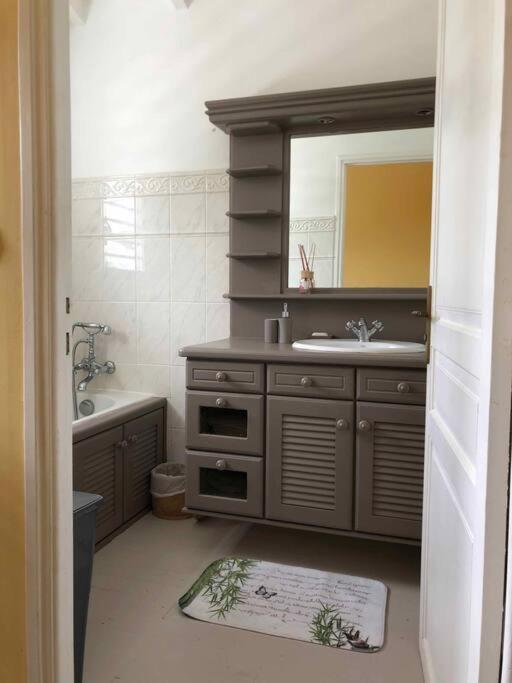 Nogent Sainte-rose: Villa avec piscine privée Extérieur photo